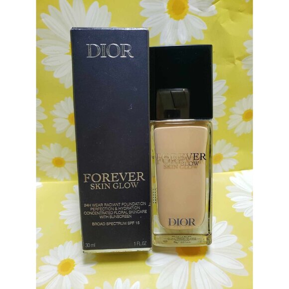 DIOR FOREVER SKIN GLOW 24H FOUNDATION #2WO WARM OLIVE/GLOW  1 Oz  New In Box - Picture 1 of 6